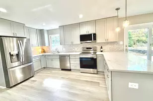 2960 Hibbard St, Oakton, VA 22124 - Photo 3