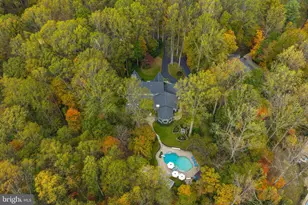 10205 Cedar Pond Dr, Vienna, VA 22182 - Photo 3