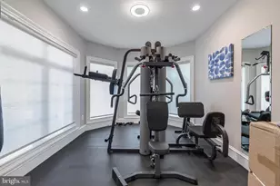 7002 River Oaks Dr, McLean, VA 22101 - Photo 35