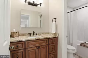 10101 Mill Wheel Ln, Vienna, VA 22182 - Photo 21