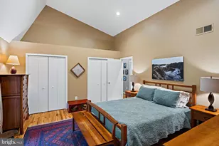 9706 Beach Mill Rd, Great Falls, VA 22066 - Photo 21