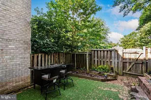 4916 Van Masdag Ct, Annandale, VA 22003 - Photo 23