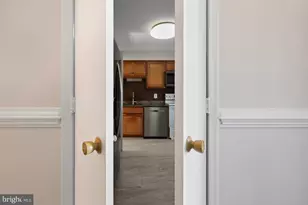 2477 Windbreak Dr, Alexandria, VA 22306 - Photo 13