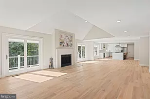 10900 Hunter Station Rd, Vienna, VA 22181 - Photo 23