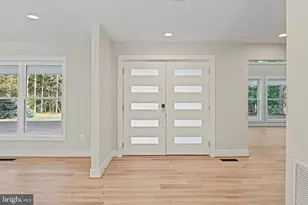 10900 Hunter Station Rd, Vienna, VA 22181 - Photo 5