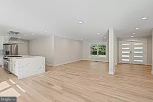 10900 Hunter Station Rd, Vienna, VA 22181 - Photo 17