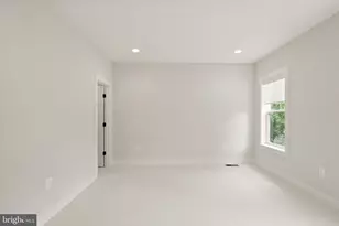 8217 Bucknell Dr, Vienna, VA 22180 - Photo 49