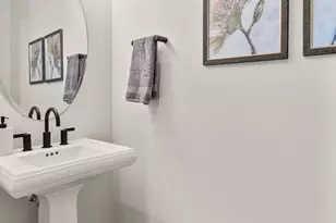 8217 Bucknell Dr, Vienna, VA 22180 - Photo 35