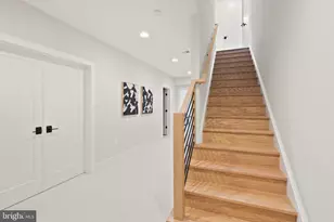 8217 Bucknell Dr, Vienna, VA 22180 - Photo 57