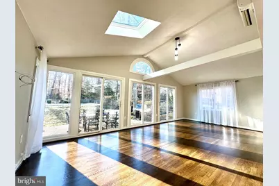 2529 W Meredith Drive, Vienna, VA 22181 - Photo 9