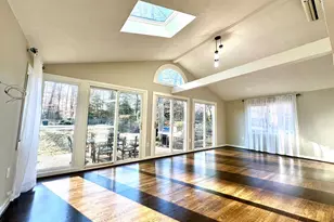 2529 W Meredith Dr, Vienna, VA 22181 - Photo 9