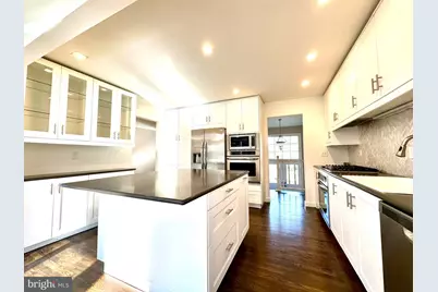 2529 W Meredith Drive, Vienna, VA 22181 - Photo 7