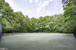 9909 Lakepointe Dr, Burke, VA 22015 - Photo 63