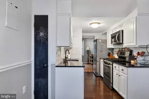 9909 Lakepointe Dr, Burke, VA 22015 - Photo 29