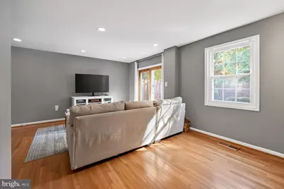 9909 Lakepointe Drive, Burke, VA 22015 - Photo 19