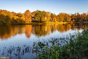 9909 Lakepointe Dr, Burke, VA 22015 - Photo 67