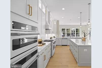 7605 Burnside Court, Falls Church, VA 22043 - Photo 13