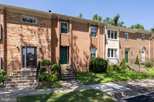 8322 Highcliffe Ct, Annandale, VA 22003 - Photo 3