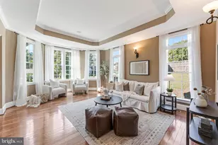 829 Golden Arrow St, Great Falls, VA 22066 - Photo 11