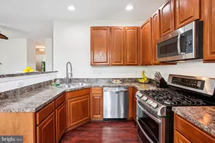 3335 Beechcliff Dr, Alexandria, VA 22306 - Photo 29