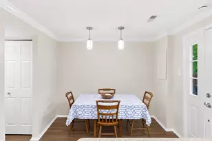 5811 High Bluff Ct, Burke, VA 22015 - Photo 13