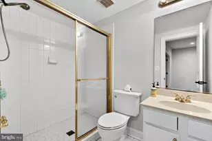 2503 Easie St, Oakton, VA 22124 - Photo 61