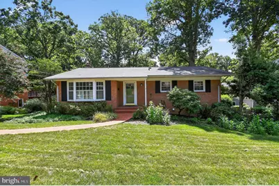 8233 Stonewall Drive, Vienna, VA 22180 - Photo 1