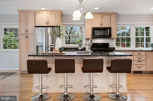 1429 Ironwood Dr, McLean, VA 22101 - Photo 7