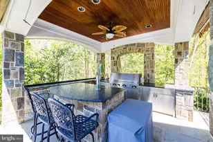 658 Live Oak Dr, McLean, VA 22101 - Photo 51