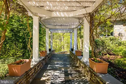 658 Live Oak Drive, McLean, VA 22101 - Photo 9