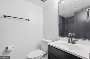 11647 Stoneview Square, Reston, VA 20191 - Photo 19