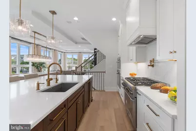 1622 Chain Bridge Road, McLean, VA 22101 - Photo 17