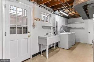 6824 Constance Dr, Springfield, VA 22150 - Photo 49