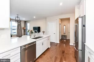 2960 Vaden Dr, Fairfax, VA 22031 - Photo 5