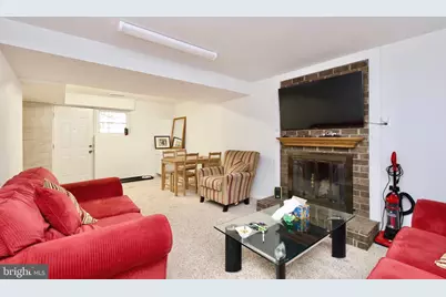 10206 Carol Street, Great Falls, VA 22066 - Photo 21