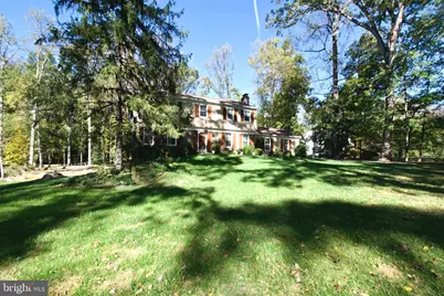 10206 Carol Street, Great Falls, VA 22066 - Photo 3