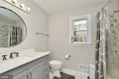10206 Carol Street, Great Falls, VA 22066 - Photo 47