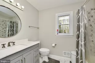 10206 Carol St, Great Falls, VA 22066 - Photo 47