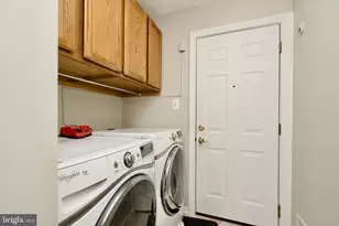 10206 Carol St, Great Falls, VA 22066 - Photo 31