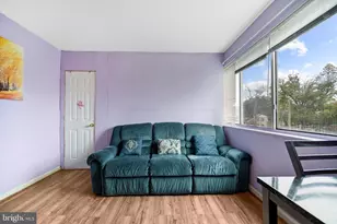 3076 Patrick Henry Dr, Falls Church, VA 22044 - Photo 5