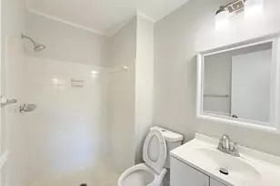 8219 Doctor Craik Ct, Alexandria, VA 22306 - Photo 17