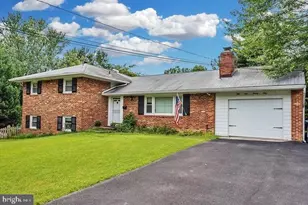 5929 Merritt Pl, Falls Church, VA 22041 - Photo 1