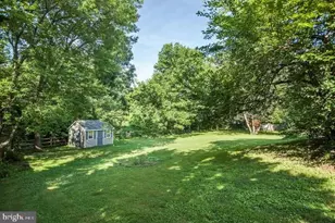 5929 Merritt Pl, Falls Church, VA 22041 - Photo 23