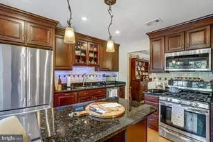 7714 Shootingstar Dr, Springfield, VA 22152 - Photo 13