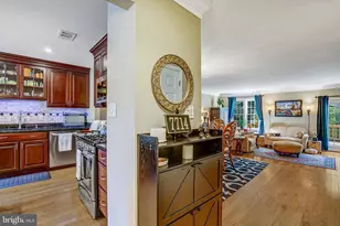 7714 Shootingstar Dr, Springfield, VA 22152 - Photo 9