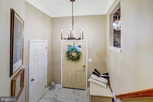 7714 Shootingstar Dr, Springfield, VA 22152 - Photo 3