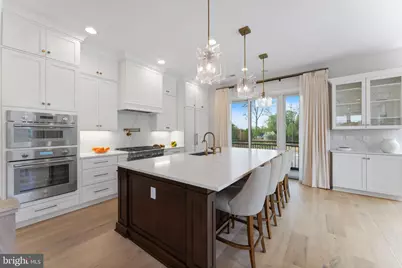 7043 Liberty Lane, McLean, VA 22101 - Photo 15