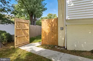 7810 Kalorama Rd, Annandale, VA 22003 - Photo 27