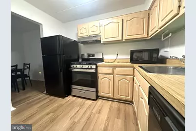 2626 Fort Farnsworth Road #200 (2B), Alexandria, VA 22303 - Photo 3