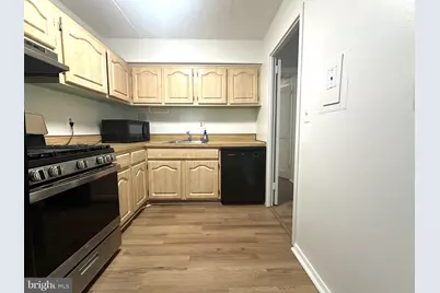 2626 Fort Farnsworth Road #200 (2B), Alexandria, VA 22303 - Photo 13